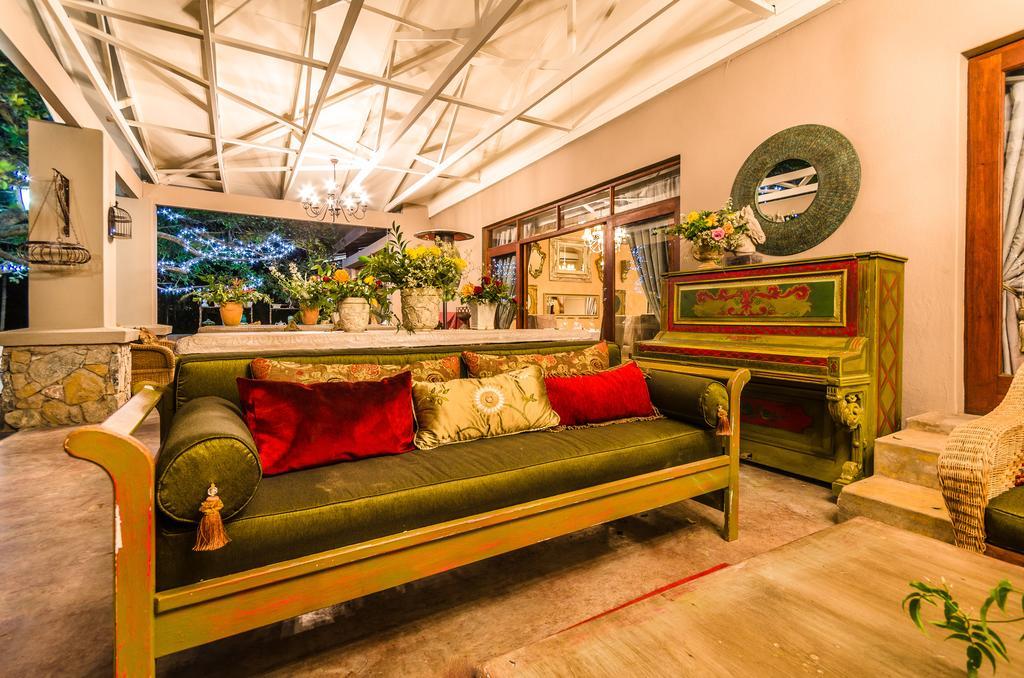 Belgrace Boutique Hotel Уайт Ривър Екстериор снимка