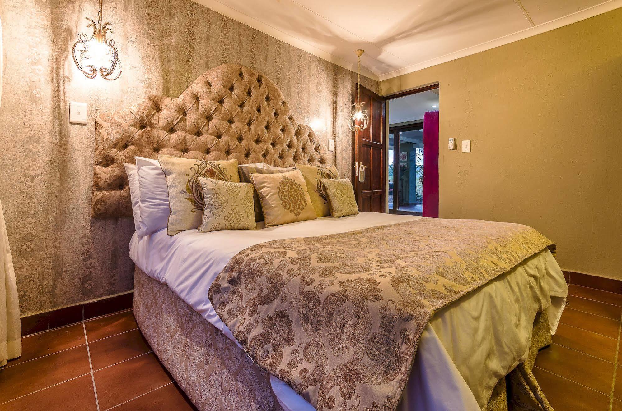 Belgrace Boutique Hotel Уайт Ривър Екстериор снимка
