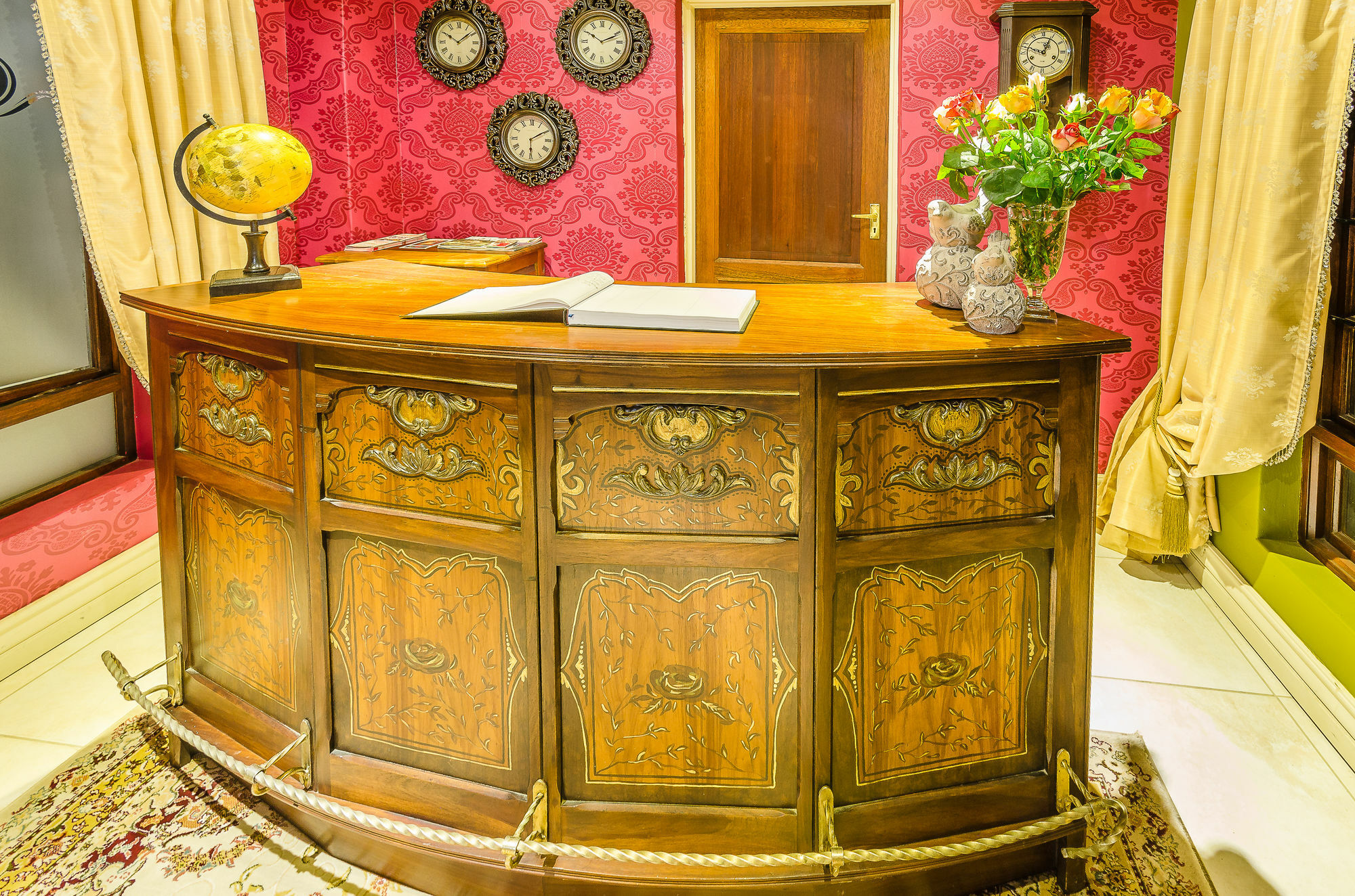 Belgrace Boutique Hotel Уайт Ривър Екстериор снимка