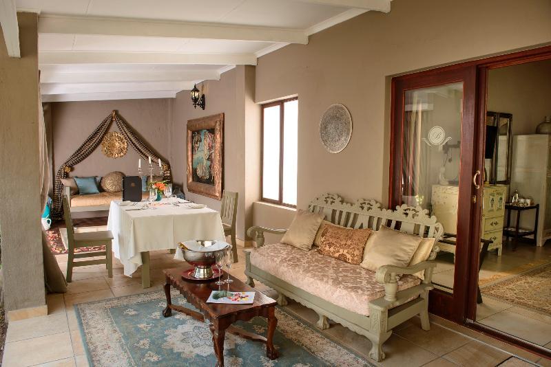 Belgrace Boutique Hotel Уайт Ривър Екстериор снимка